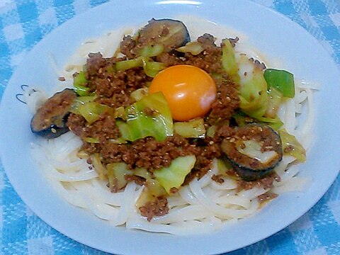 茄子とひき肉の味噌炒めで簡単ジャージャー麺 うどん